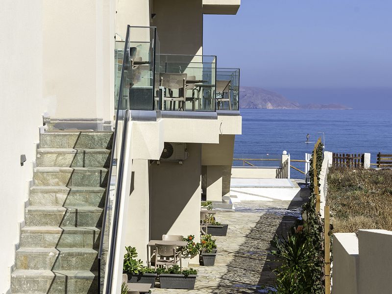 Hotel Almare Beach
